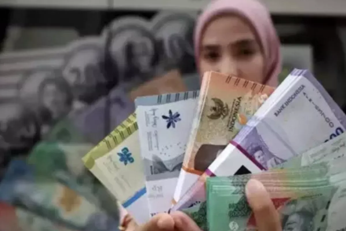 Dampak Rupiah Melemah dan BI Rate Naik Terhadap Kredit Bank