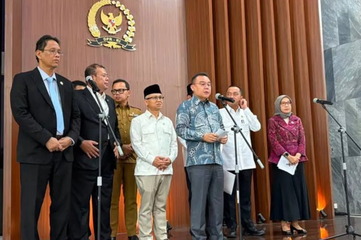 Guru PPPK Paruh Waktu Beralih Penuh Waktu, Isi Sekolah Rakyat & Garuda