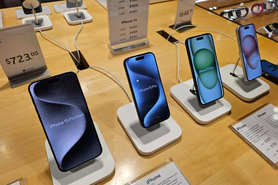 Daftar Harga iPhone Terbaru 17 April 2026 untuk Seri iPhone 15 hingga iPhone 17