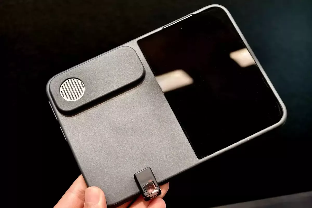 Berbagai Keunggulan Xiaomi 18 Fold yang Siap Menyaingi iPhone Lipat
