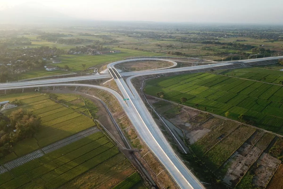 Capaian ADHI 2025: Kontrak Baru Tembus Rp18,1 Triliun