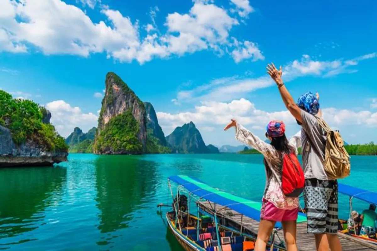 Tips Packing Baju Minimalis Untuk Traveling 7 Hari Paling Praktis
