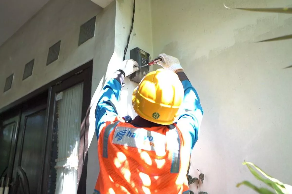 Melindungi Elektronik Rumah dari Lonjakan Voltase Listrik