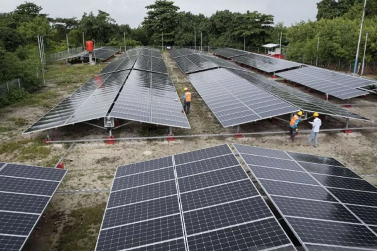 Dorong Transisi Energi, PT SMI Danai Pembangkit Surya GREI