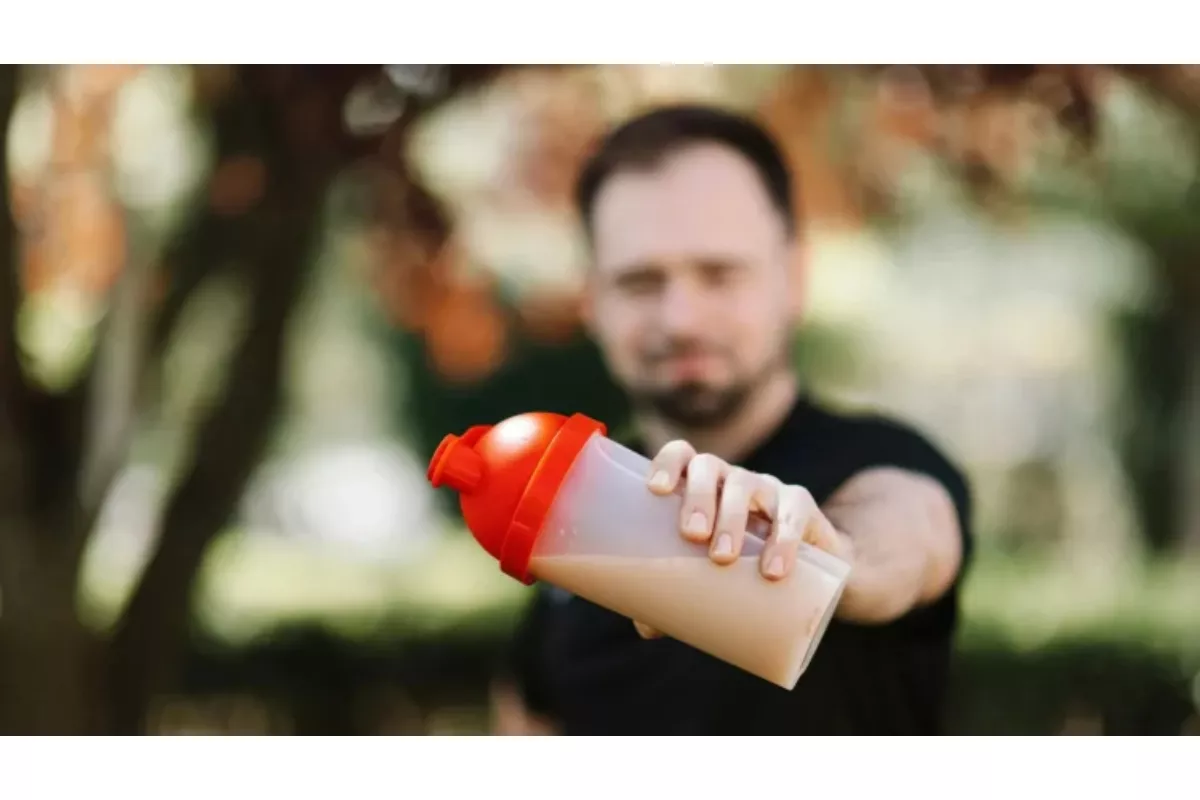 Kenaikan Harga Plastik Dorong Kebiasaan Membawa Tumbler Sendiri