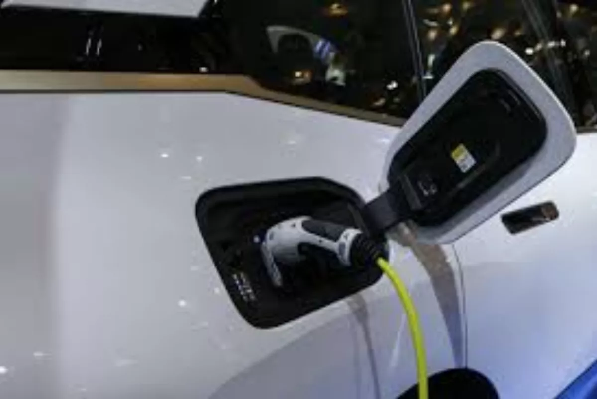 Dampak Fast Charging Kendaraan Listrik Menurut Ahli UGM & GAC