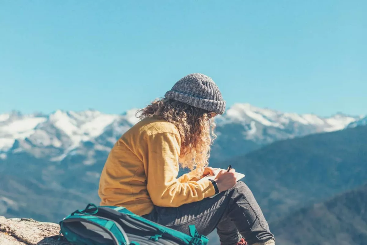 Slow Travel: Seni Menikmati Liburan Tanpa Harus Buru-Buru