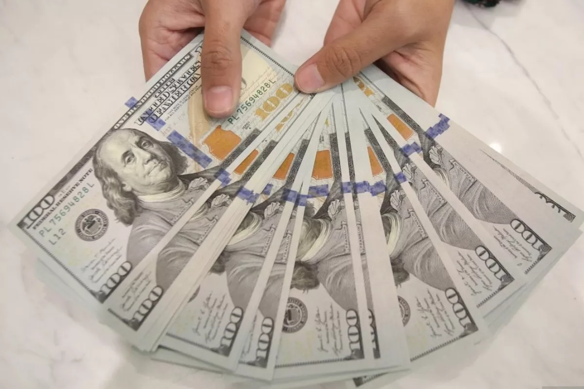 Menanti Rilis MSCI, Rupiah Ditutup Melemah ke Rp17.859