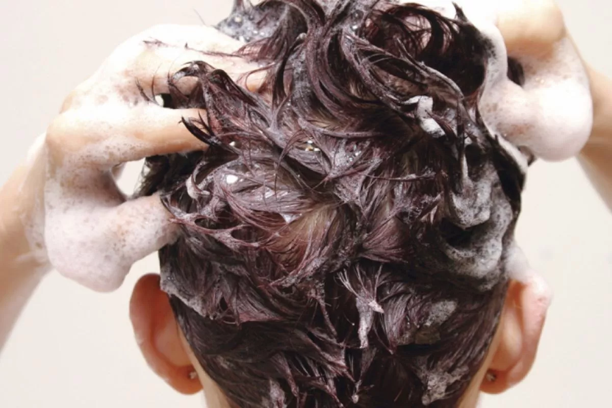6 Langkah Teknik Cuci Rambut Ala Tiongkok untuk Rambut Berkilau