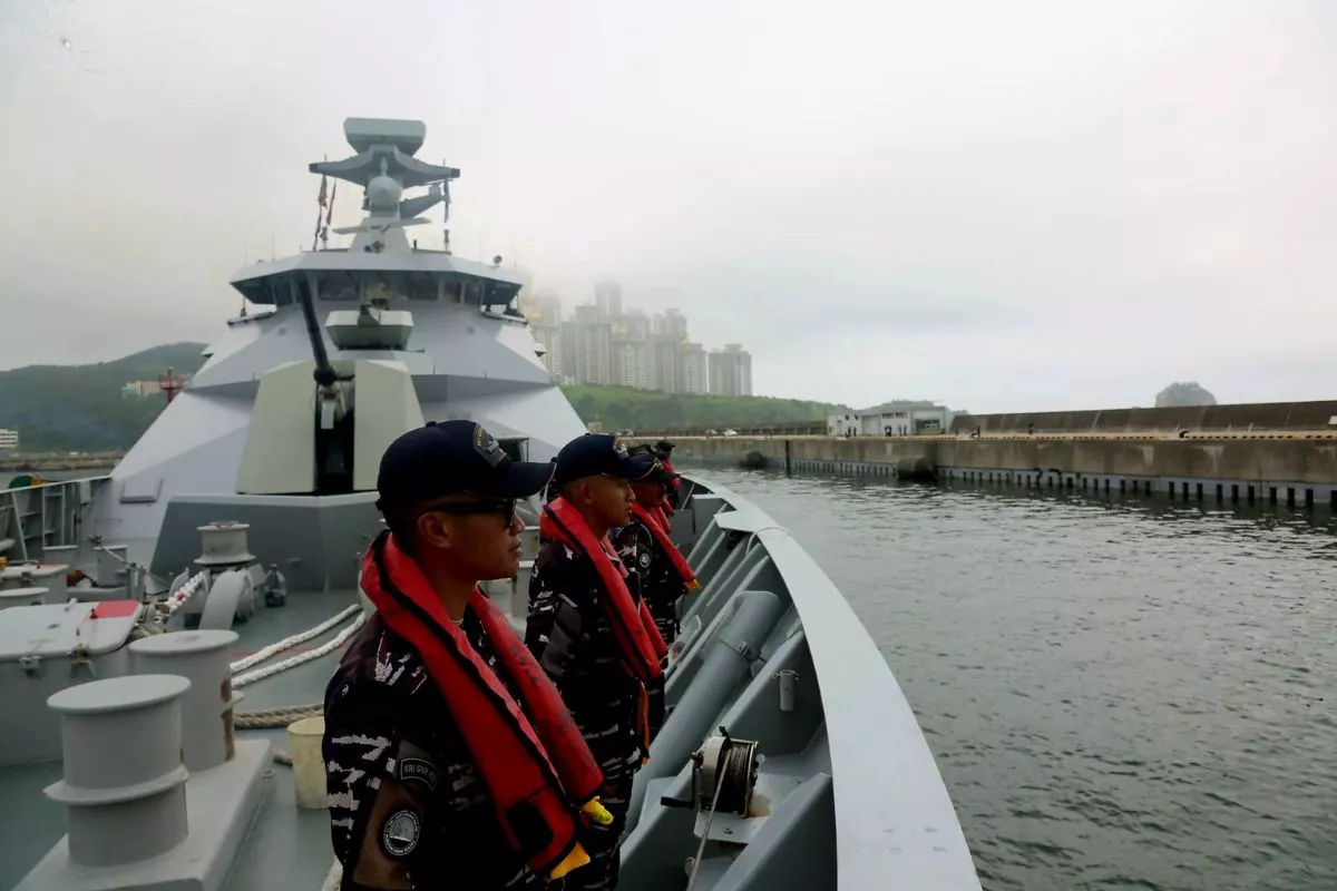 KRI I Gusti Ngurah Rai Tiba di Rusia untuk Latma Orruda 2026