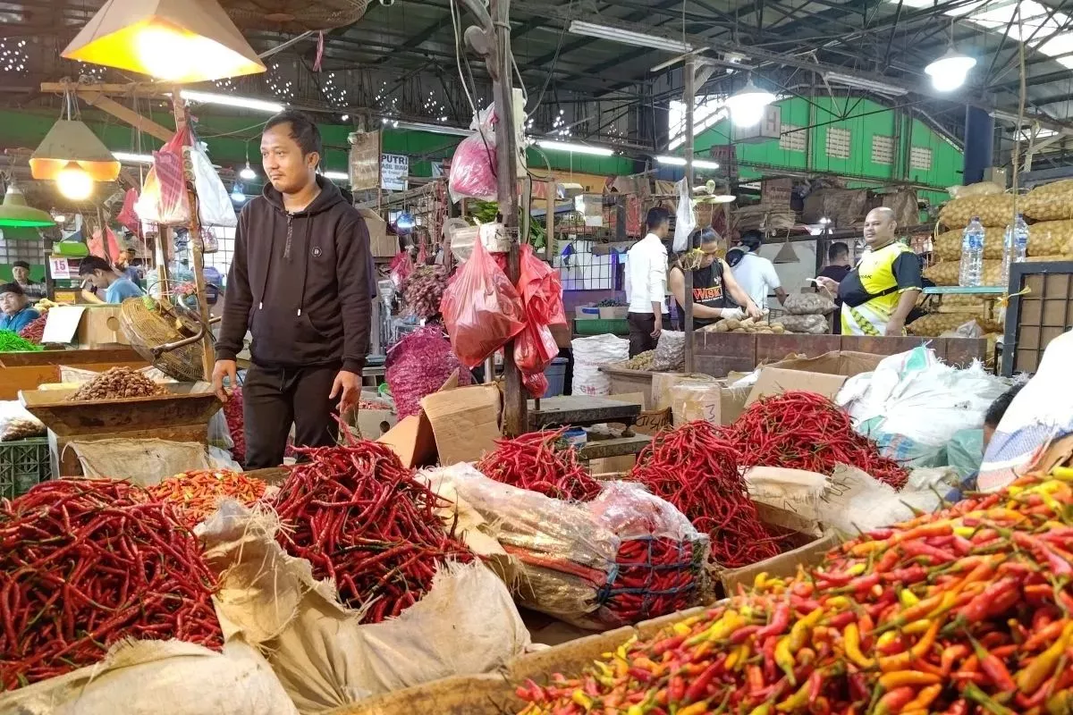 Update Harga PIHPS: Cabai Rawit Merah Rp69.950, Bawang Merah Rp28.850