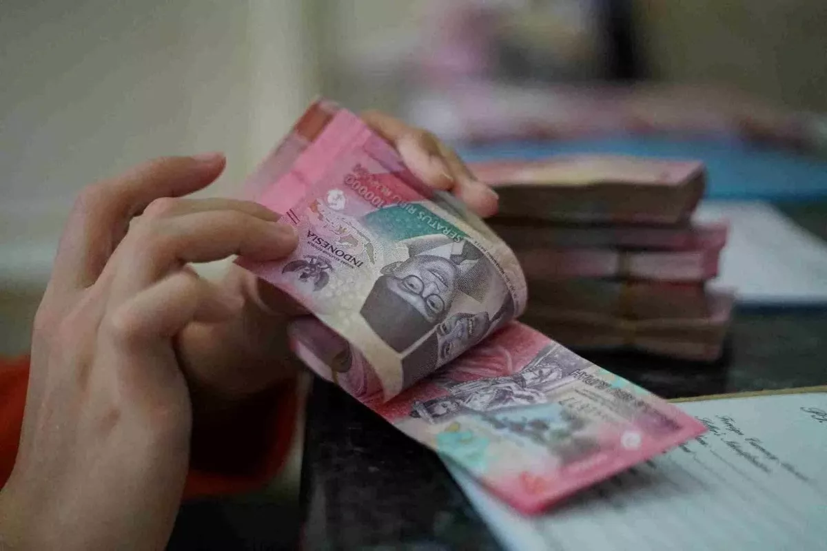 Mata Uang Rupiah Diproyeksikan Bergerak Variatif pada Hari Ini