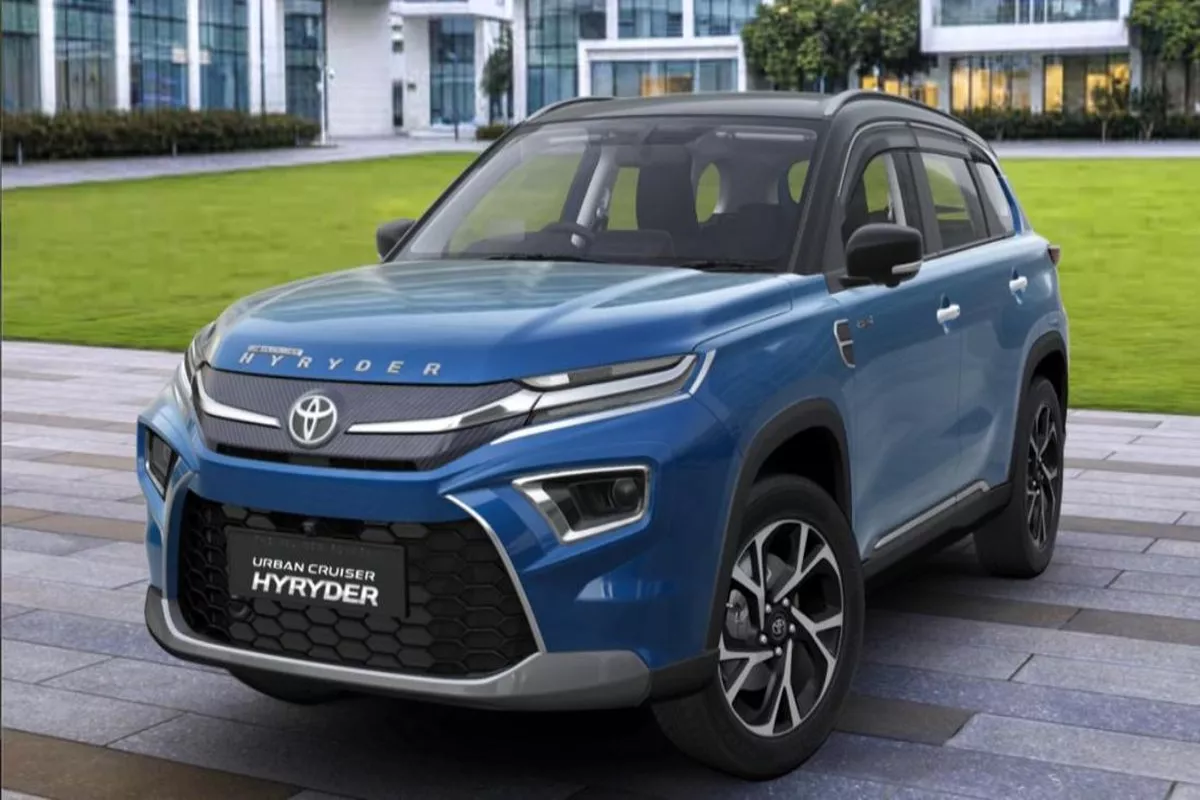 Harga Innova Zenix Bakal Turun Berkat Produksi Baterai Hybrid Lokal