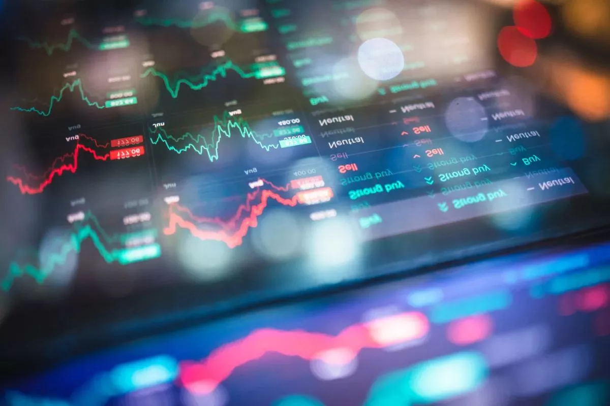IHSG Diprediksi Melemah Hari Ini, Berikut Enam Saham Pilihan untuk Trading