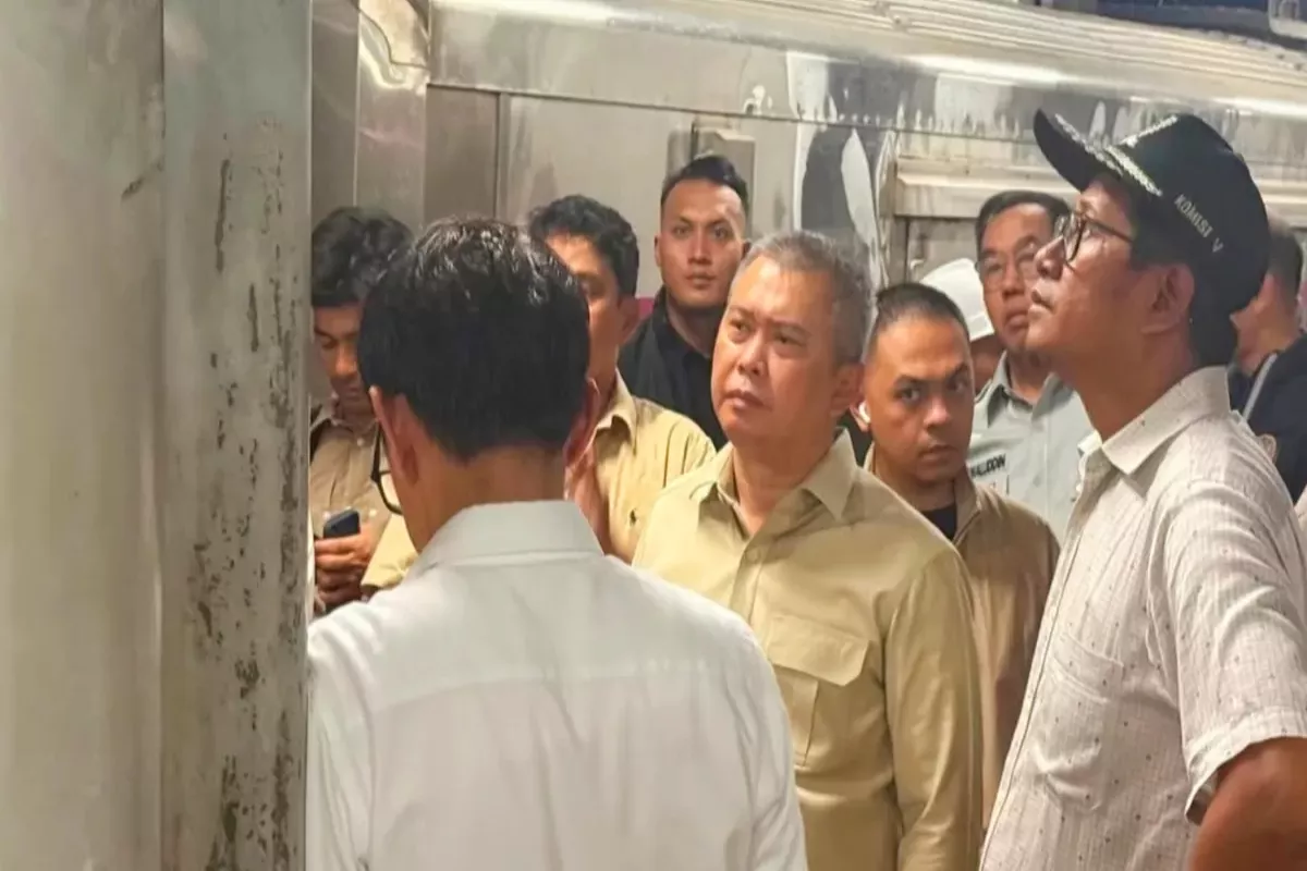 KNKT Selidiki Penyebab Kecelakaan Kereta Api di Bekasi Timur