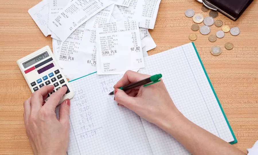 Tips Menghemat Pengeluaran di Pertengahan Bulan: Stop Boros!