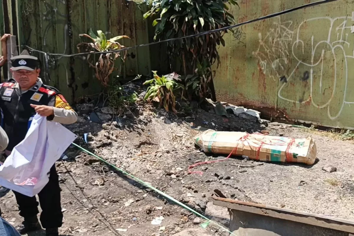 Penemuan Jasad Perempuan Terbungkus Kardus di Bandung Gegerkan Warga