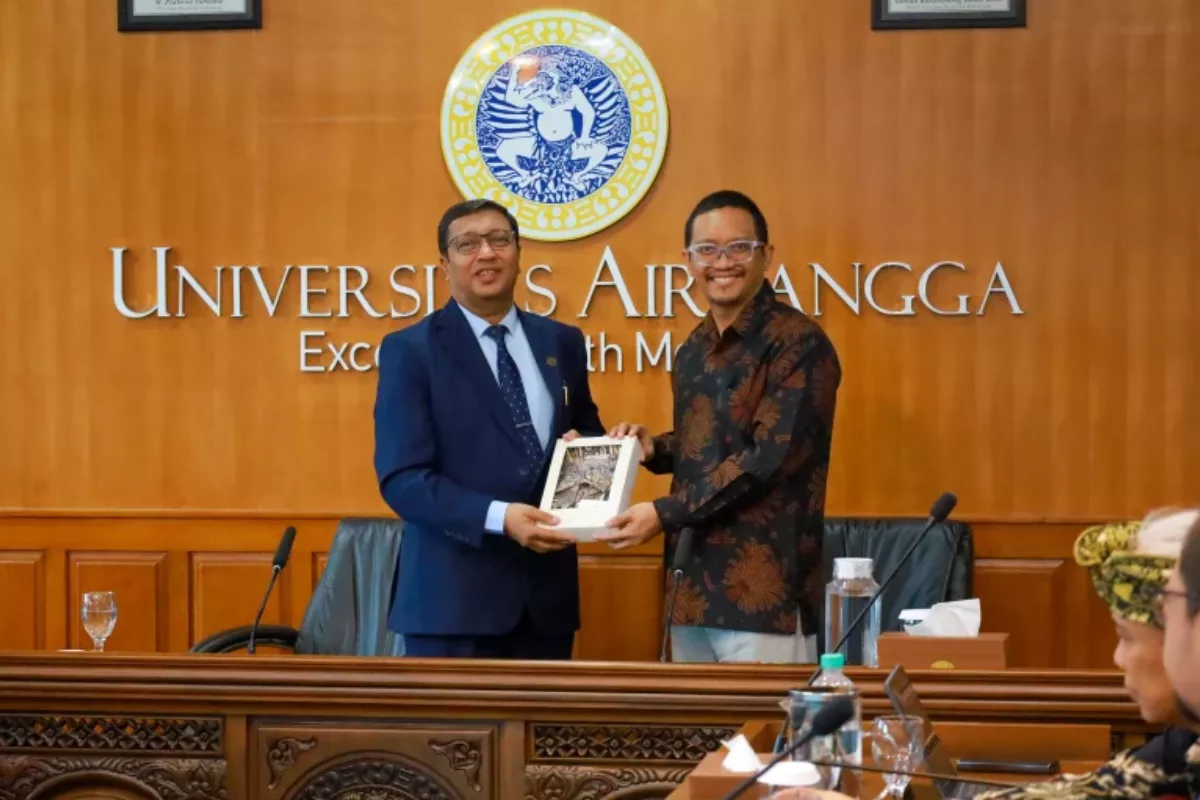 UNAIR dan OIC Kolaborasi Peneliti Dunia Bahas Energi Terbarukan