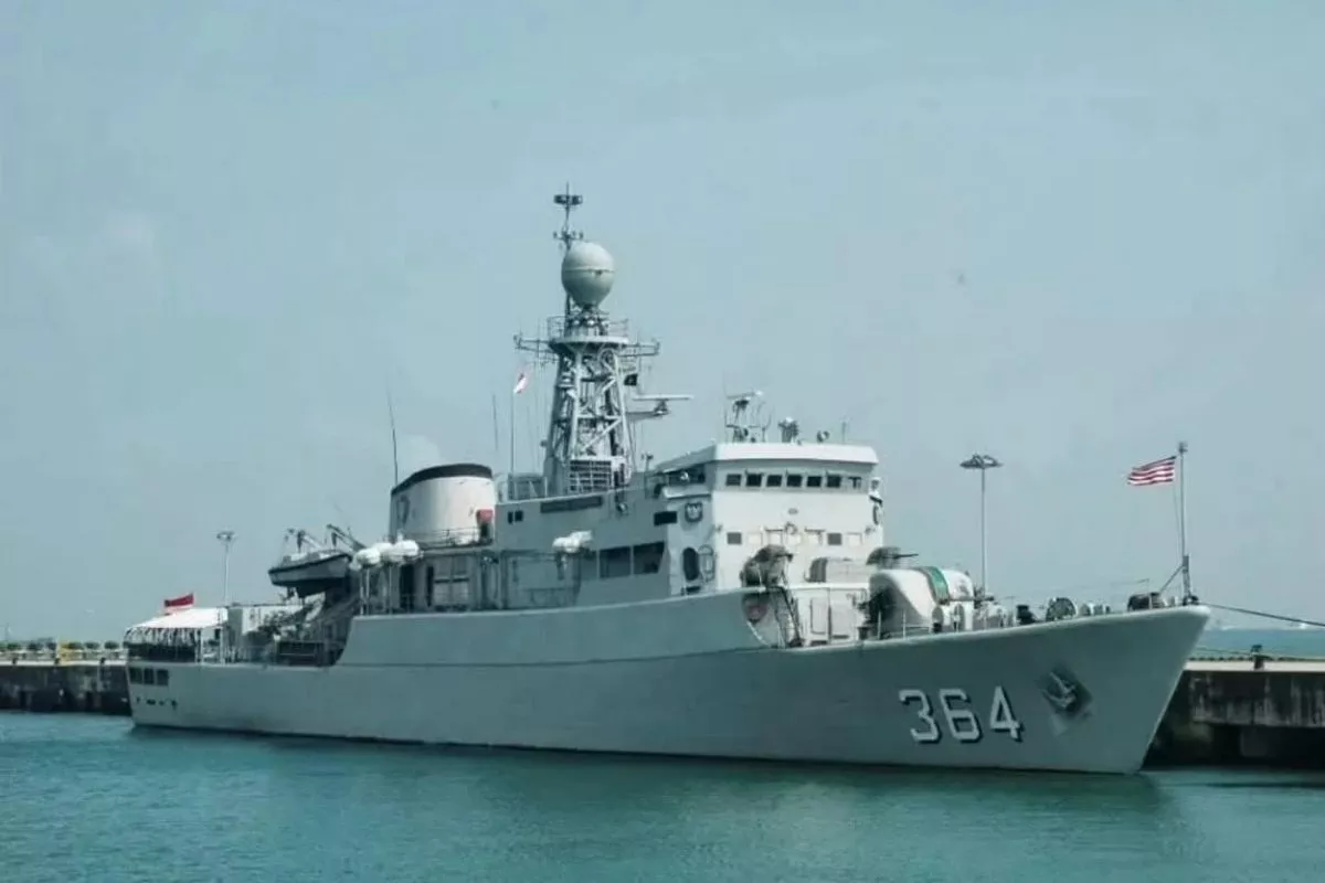 DPR Restui Kemenhan Lelang Eks Kapal Perang KRI Ki Hajar Dewantara