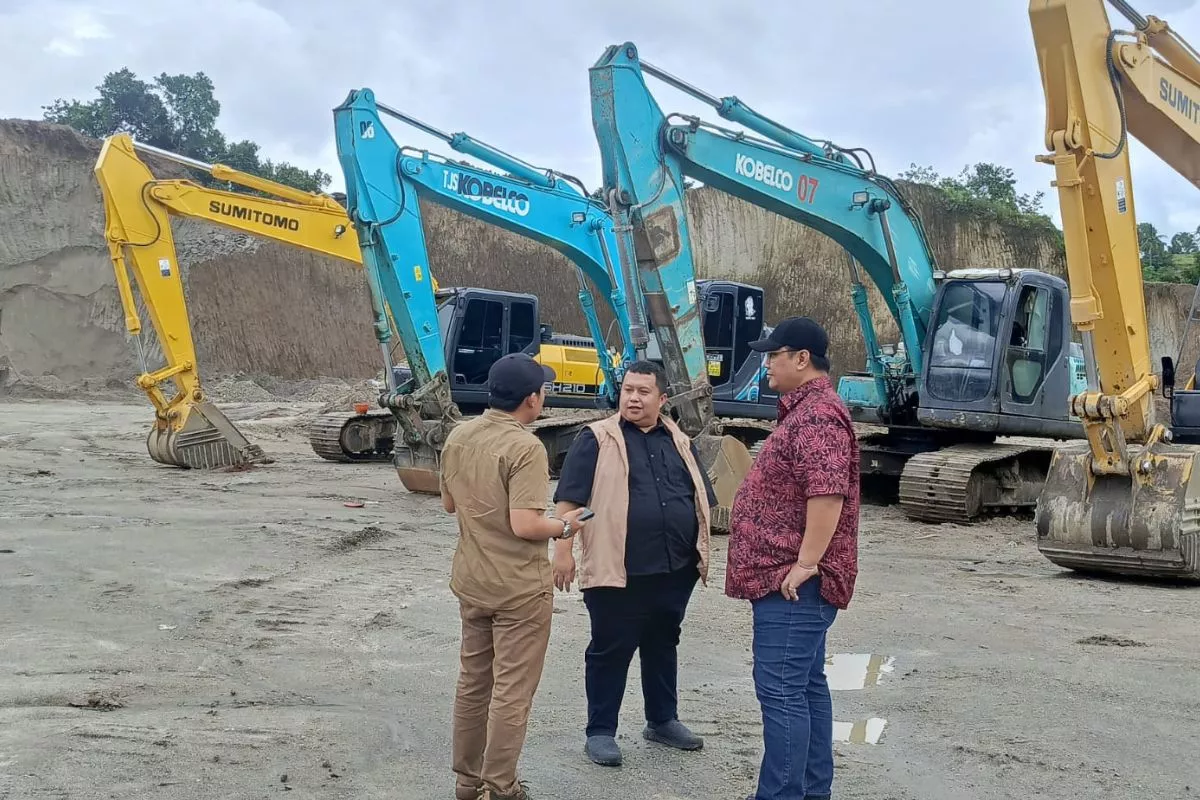 Tambang Pasir Ilegal di Batubara Dirazia, Alat Berat Ditemukan Aktif
