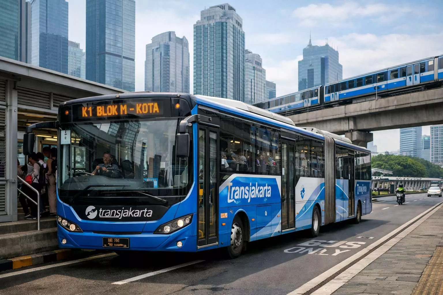 Layanan Bus Listrik TransJakarta Bakal Diperluas Dukung Emisi Nol