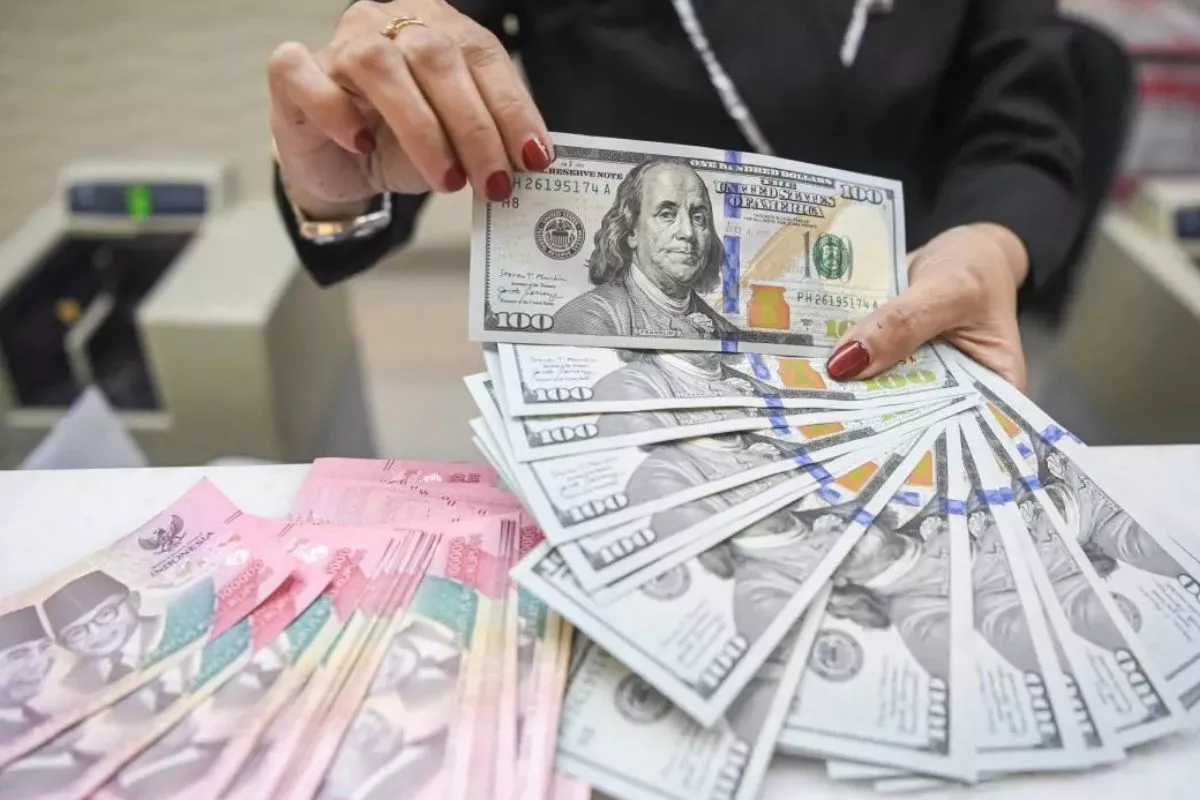 Menjelang RDG BI, Rupiah Diprediksi Melemah Akibat Aksi Pasar