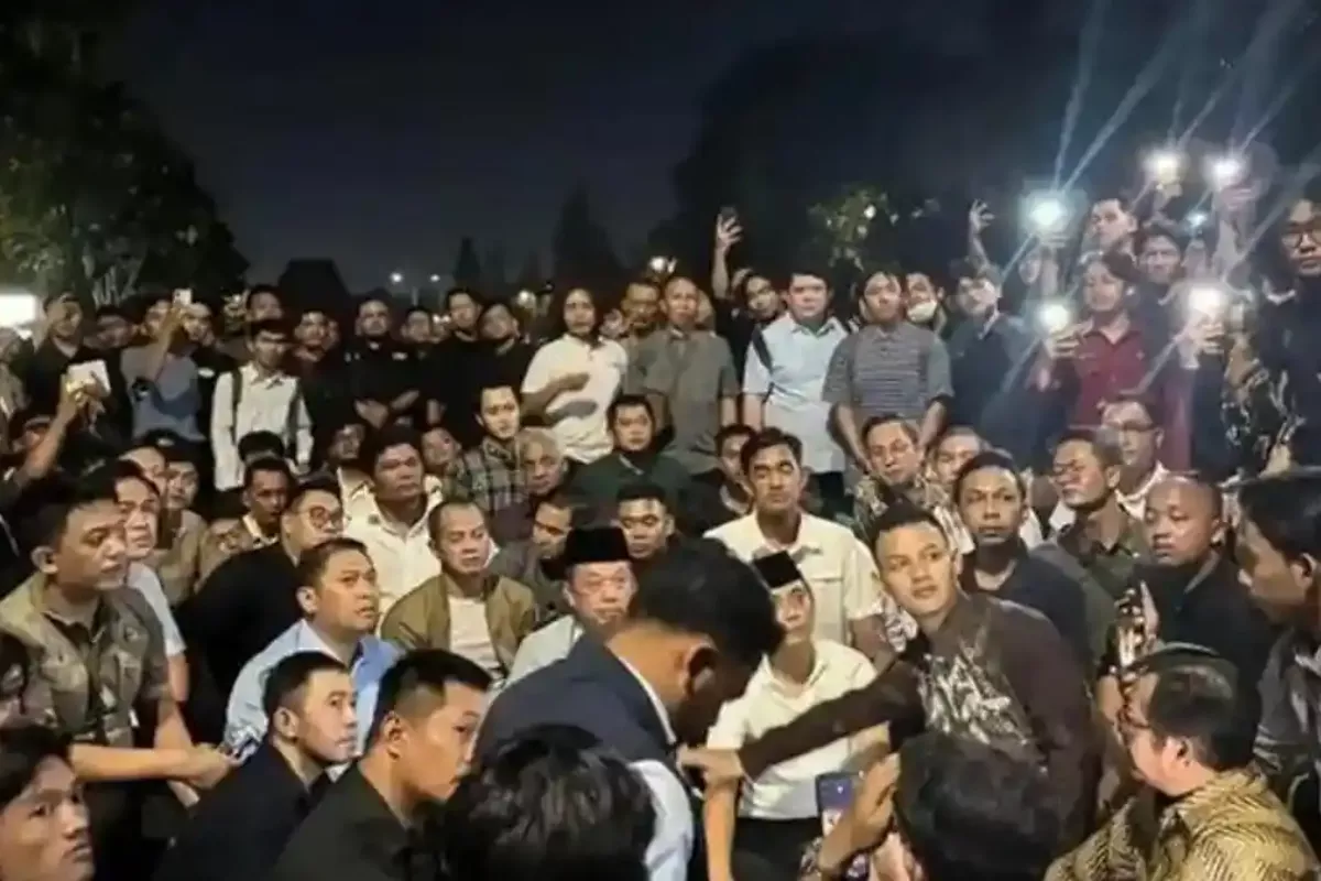 Diskusi di UGM Ricuh, Budiman Sudjatmiko Lapor ke Istana