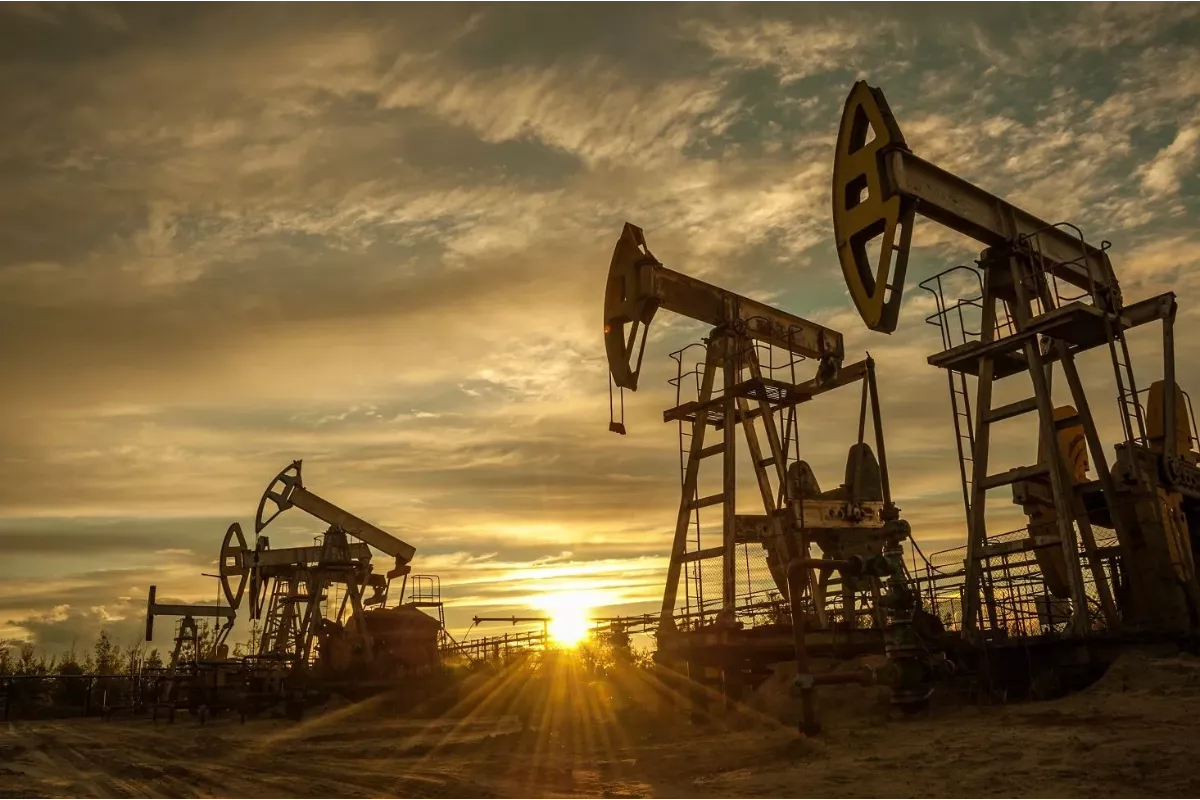 Harga Minyak WTI Pulih Dekati US$77,80 Terdorong Risiko Timur Tengah