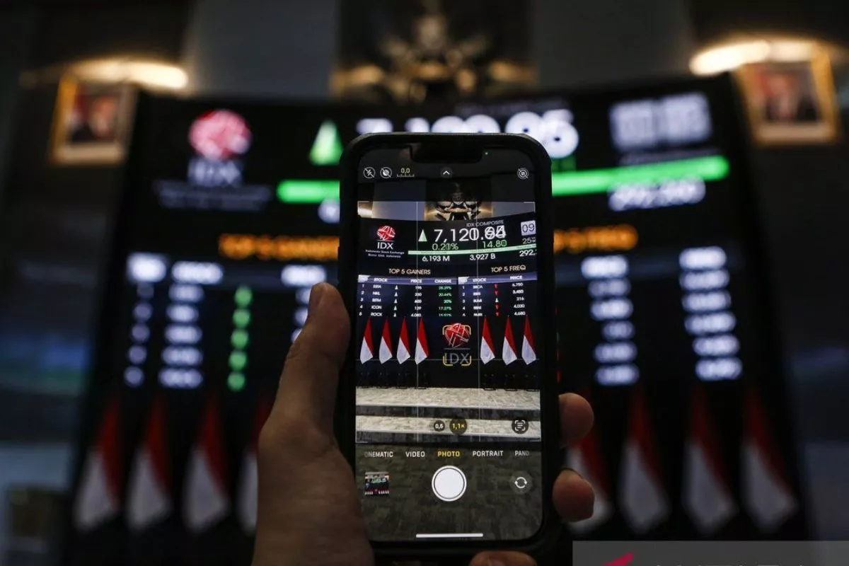 IHSG Sesi I Menguat 1,41 Persen, Saham Properti Pimpin Kenaikan