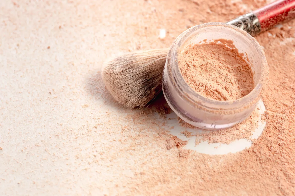 Bedak Tabur Tahan Lama: Rahasia Makeup Mulus Seharian