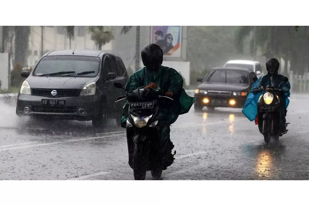 BMKG Ingatkan Waspada Hujan Lebat di Sumut Hingga Jatim Hari Ini