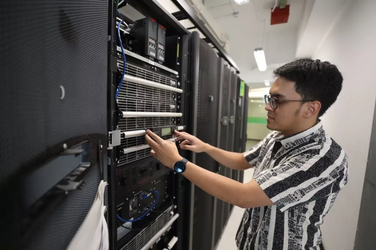 Toto Sugiri Beberkan Pekerjaan Rumah Indonesia Jadi Hub Data Center