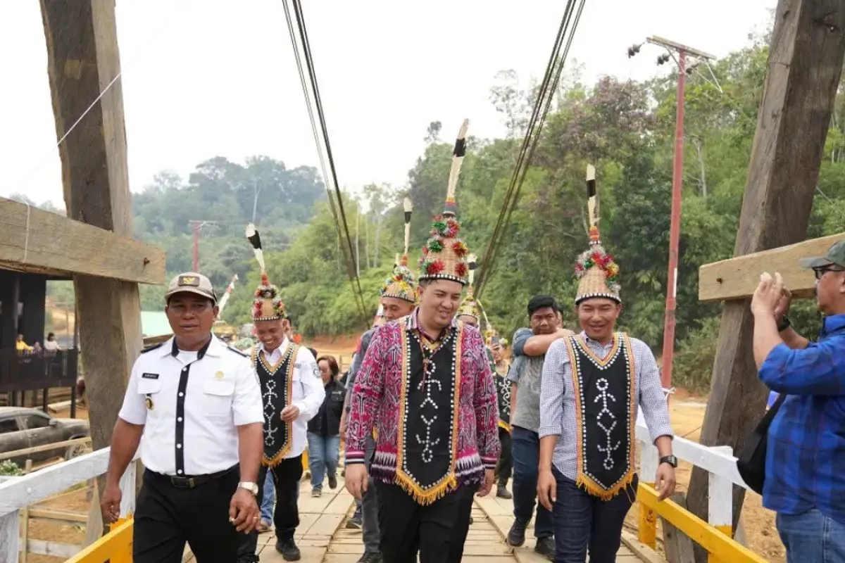 Pemkab Lamandau Resmikan Jembatan Batu Ojung untuk Akses Desa