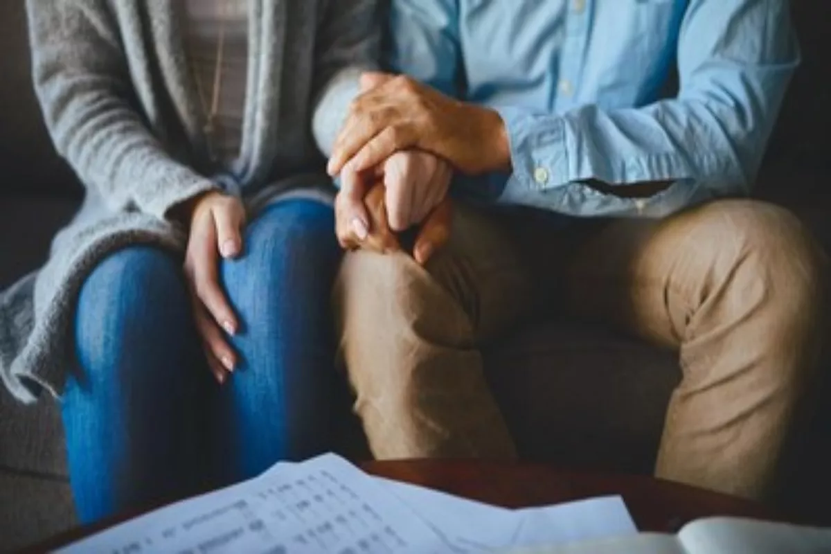 Cara Melakukan Tips Deep Talk dengan Pasangan agar Hubungan Awet