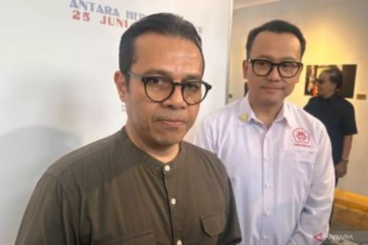 Wamenkomdigi: Humas Perlu Jadi Pusat Penegasan Informasi Era