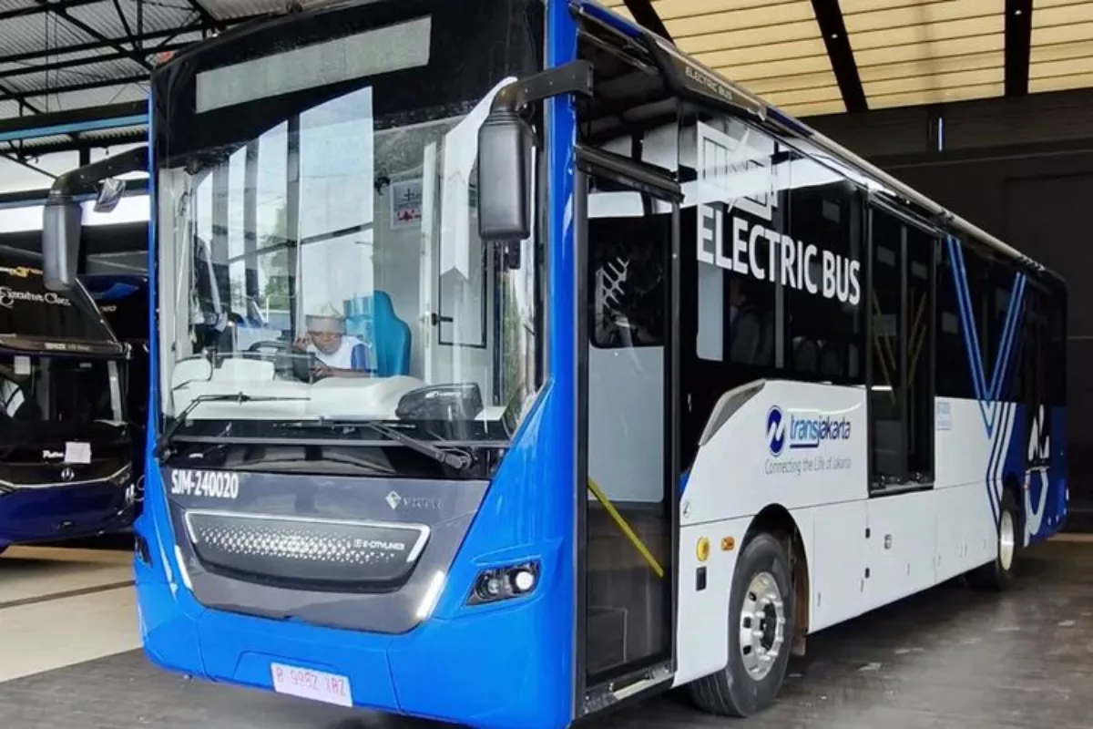 Kuasai 30 Persen Bus TransJakarta Penjualan VKTR Tumbuh Melesat
