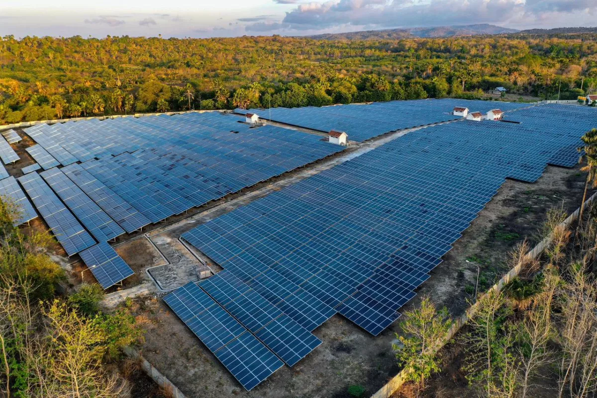 PLN Luncurkan PLTS Mentari Nusantara I Kapasitas 1,225 Gigawatt