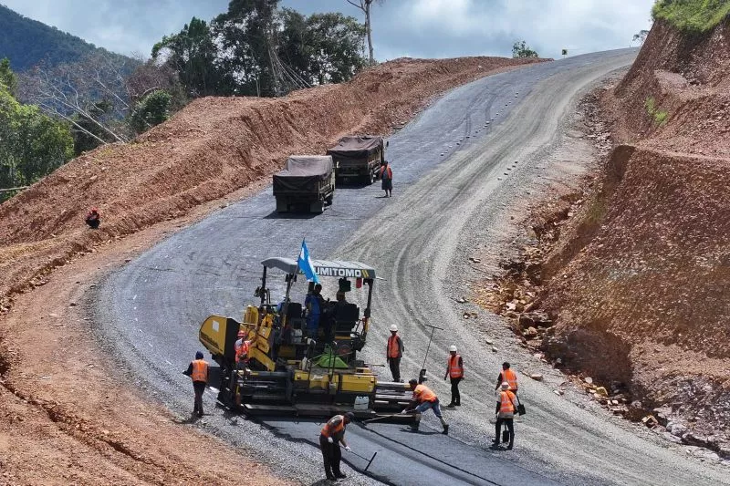 Progres Pembangunan Jalan Trans Papua 50 Km Capai 51 Persen Juli 2026