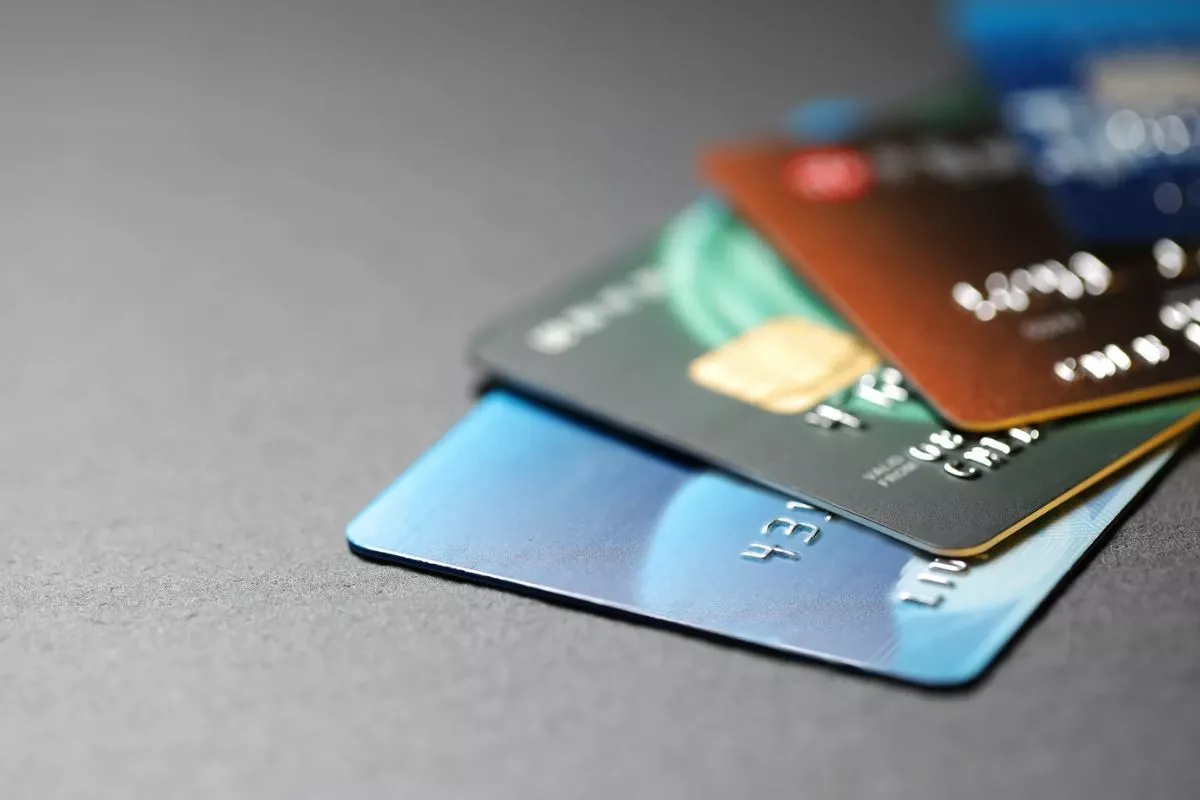 Tips Cerdas Mengatur Kartu Kredit Tanpa Beban