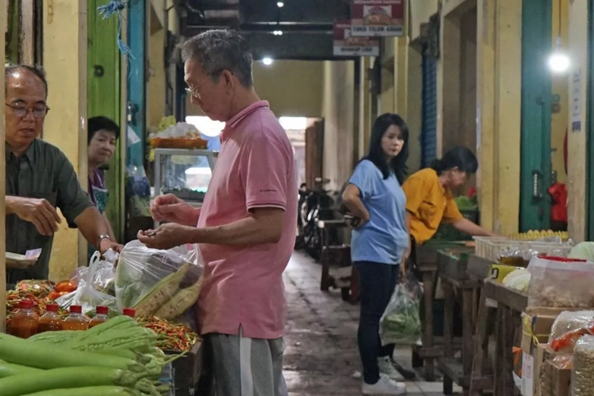 Rincian Harga Pangan Hari Ini: Cabai Melorot, Minyak Goreng Naik