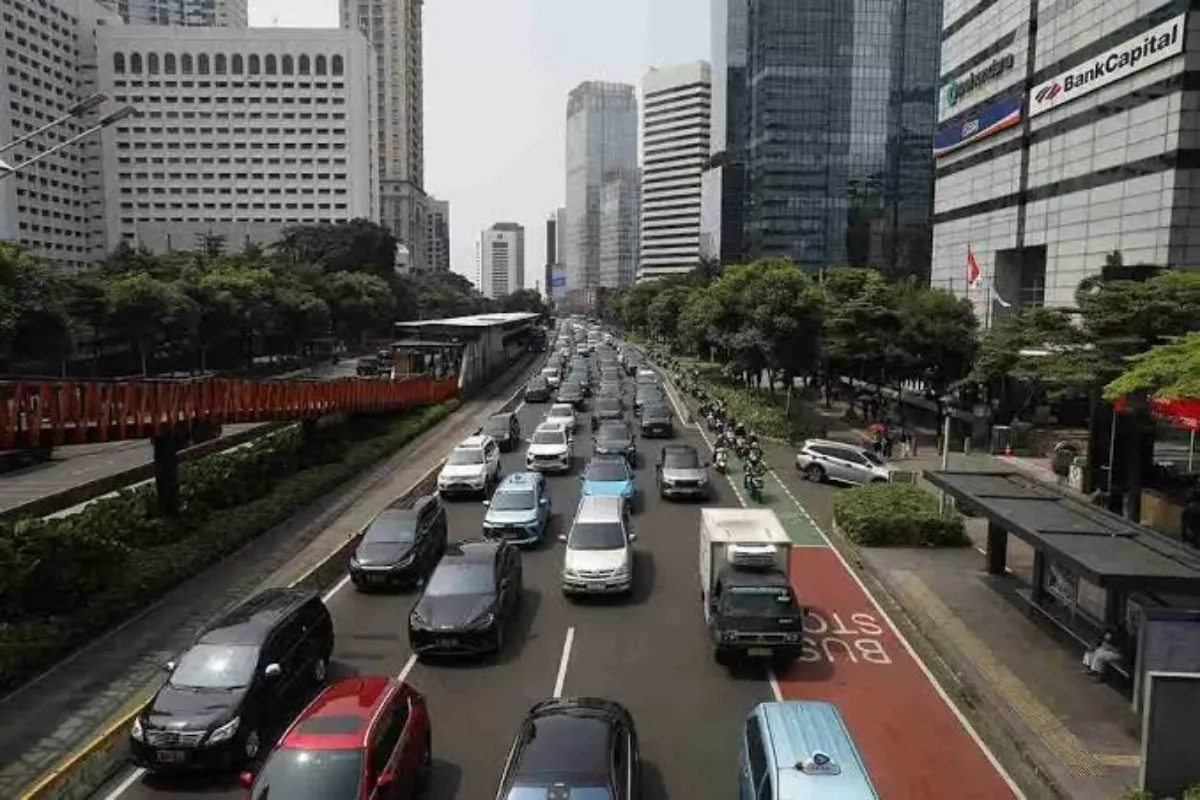 Upaya Pemerintah Kejar Target Ekonomi 6 Persen Lewat Hambatan Investasi