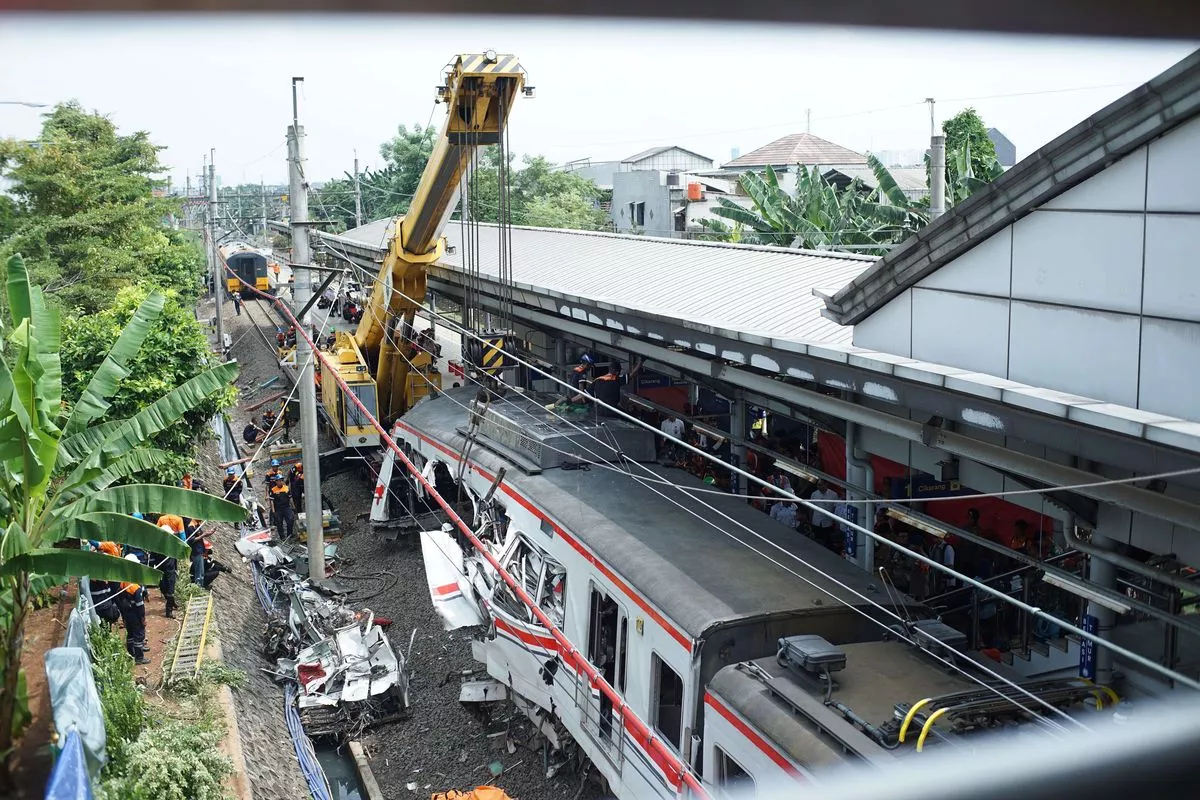 Pimpinan Komisi V Usul Pemisahan Jalur KRL dan KA Jarak Jauh