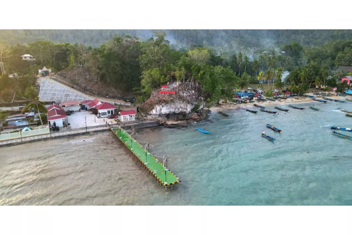 Bupati Batu Bara Tinjau Pembangunan Kampung Nelayan Merah Putih Di Talawi