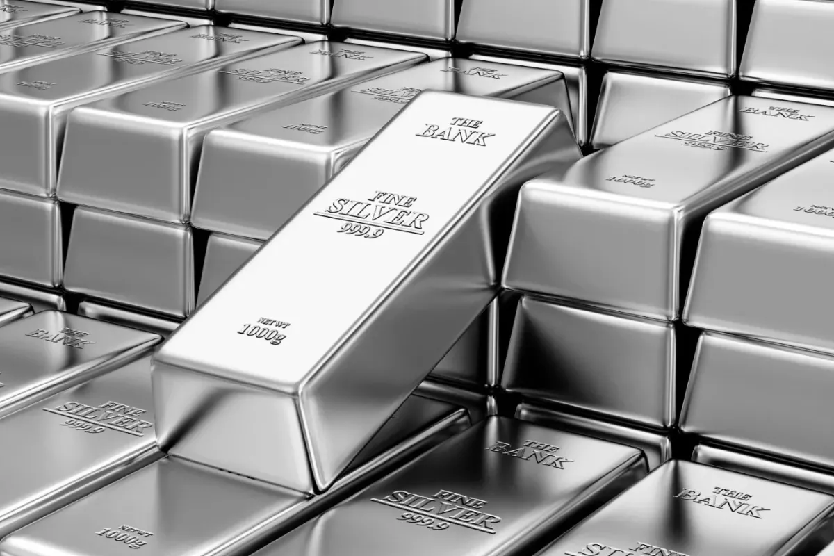 Harga Perak Naik 1,08 Persen Menjadi US$64,24 per Troy Ons