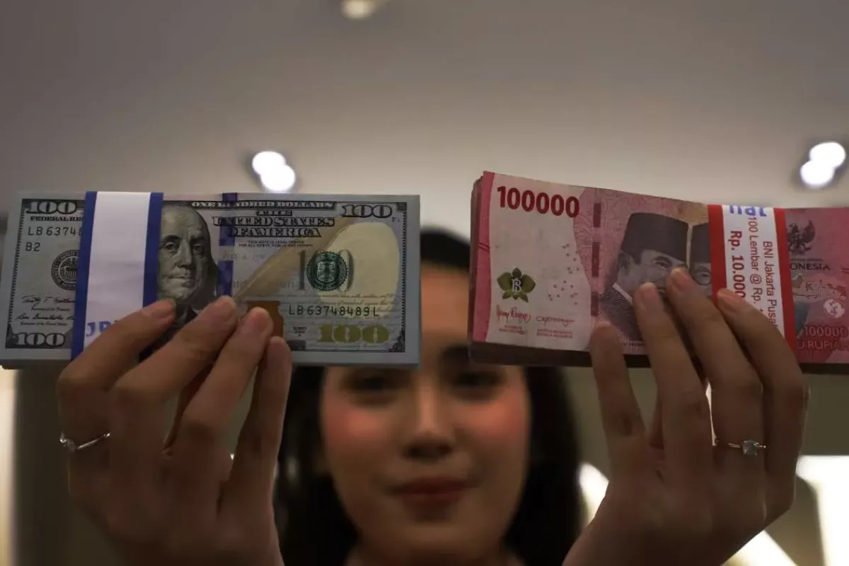 Penguatan Kurs Rupiah Bayangi Beban Impor dan Batas Bunga Tinggi