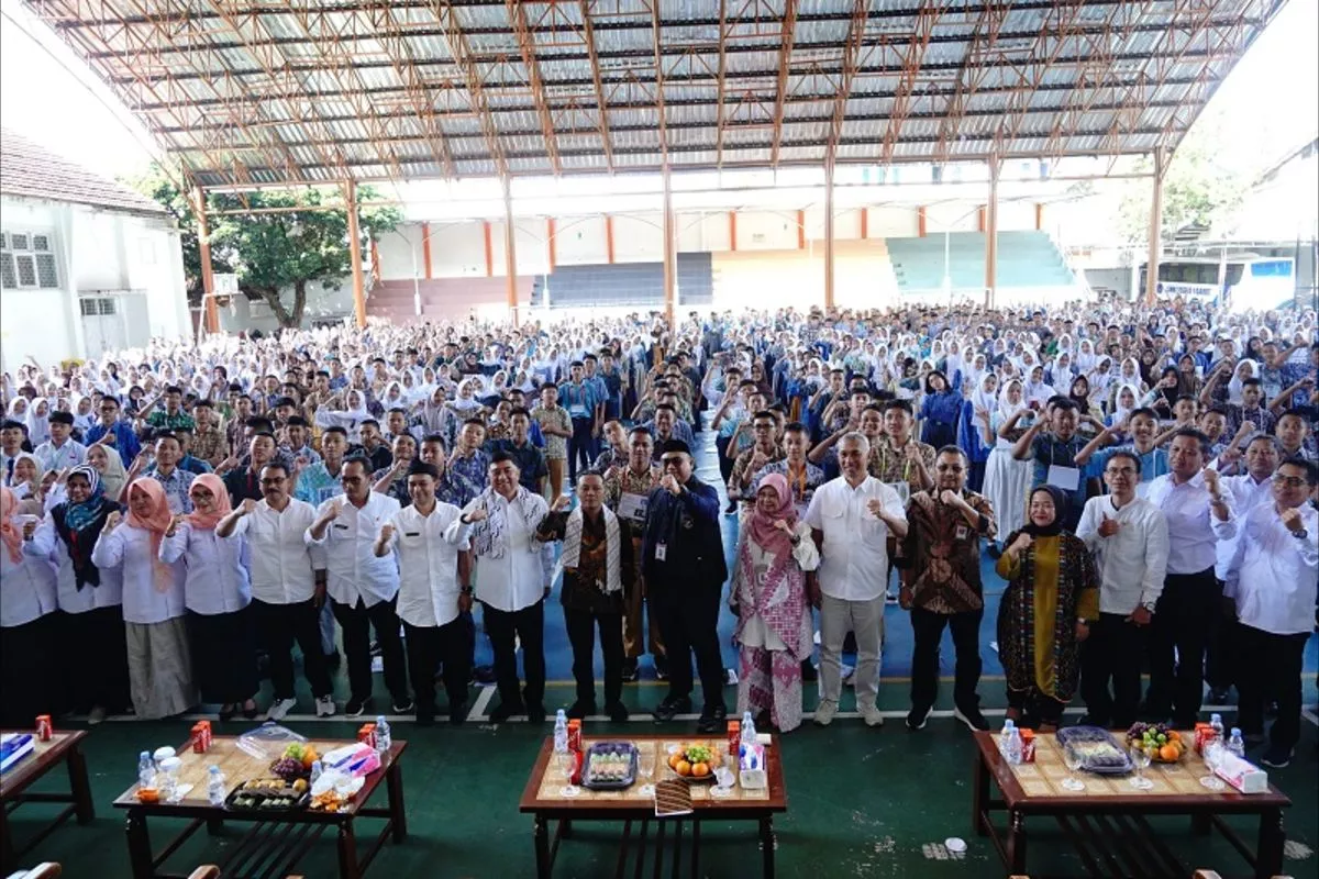 MPLS Ramah Anak Warnai Hari Pertama Sekolah, Siswa Indonesia Antusias Sambut Ajaran Baru