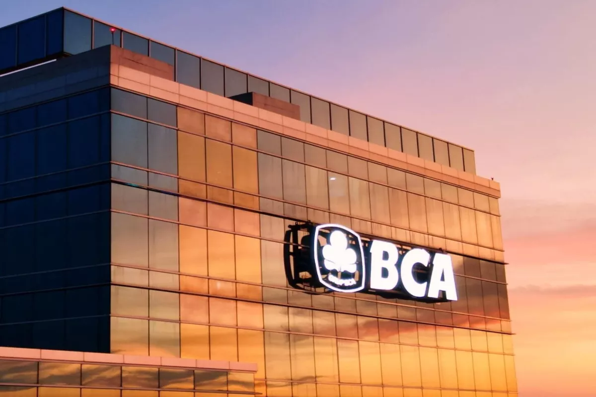 Saham BBCA Turun ke Rp 6.075, Analis Pertahankan Rekomendasi Beli