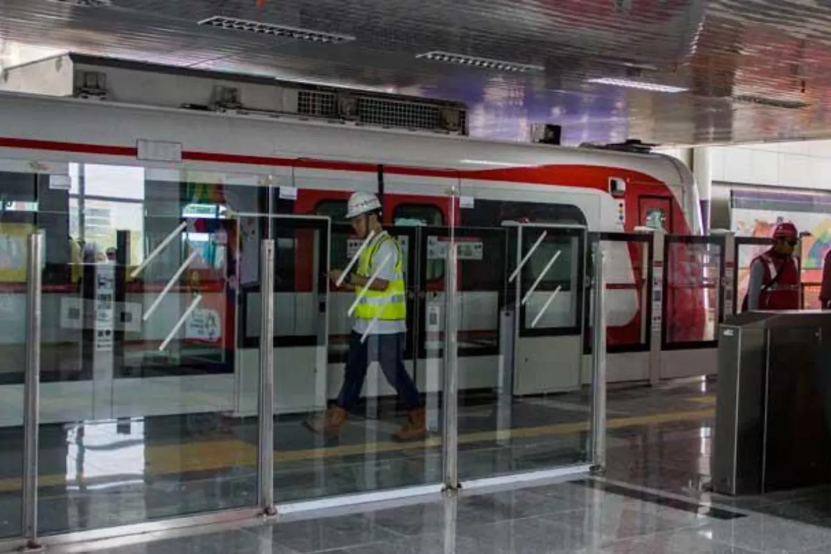 Hari Ini, Naik MRT, LRT, dan Transjakarta Cuma Bayar Rp 1