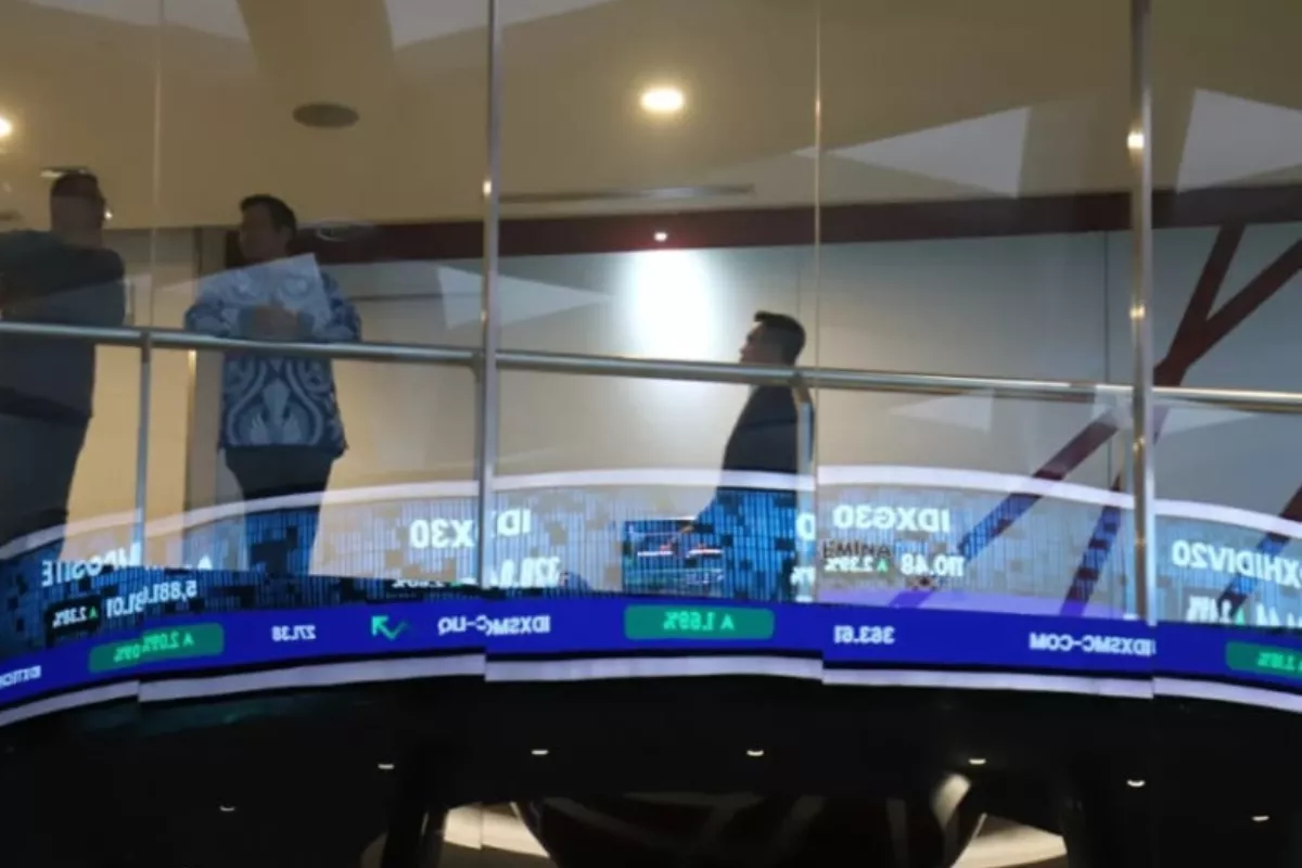 Saham EMAS Terbang 37 Persen, ARCI Naik 22 Persen
