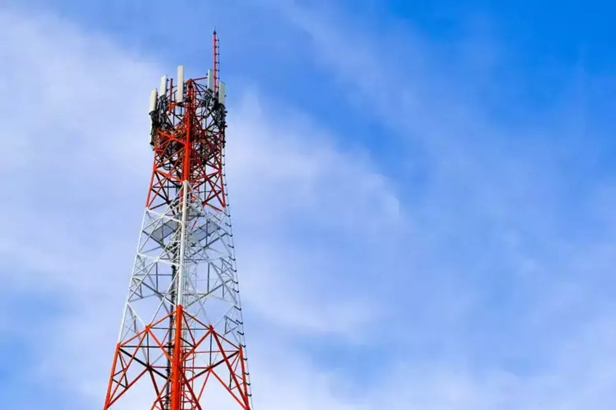Industri Telekomunikasi Perlu Efisiensi Biaya Melalui Energi Hijau